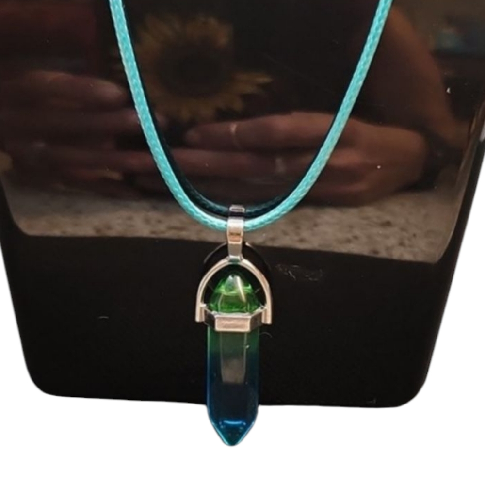 Natural Quartz Chakra Crystal Point Bicolor‎ Blue and Green Tourmaline Necklace